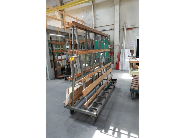 Verrijdbare glasbok - afbeelding 2 van  2