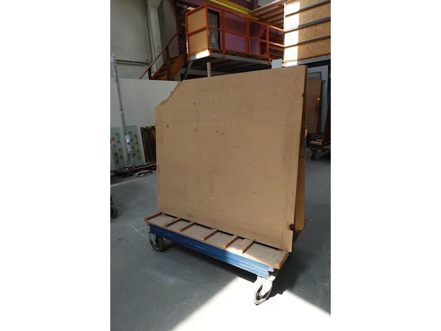 Verrijdbare glasbok - afbeelding 1 van  2