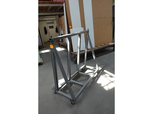 Verrijdbare glasbok - afbeelding 2 van  2