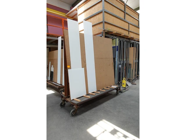 Verrijdbare glasbok - afbeelding 2 van  3