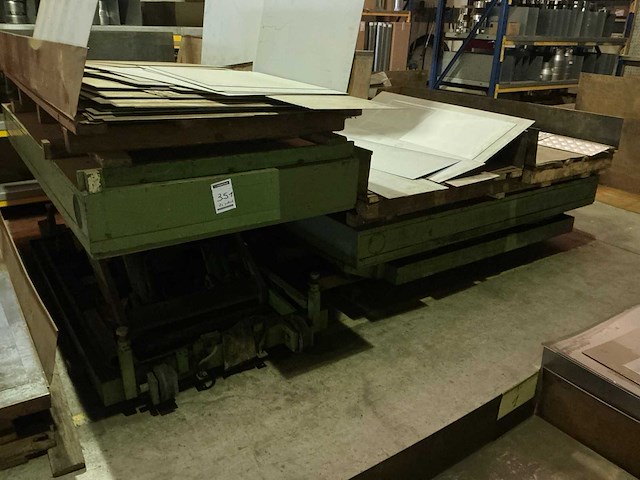 Verrijdbare heftafel (2x) - afbeelding 1 van  7