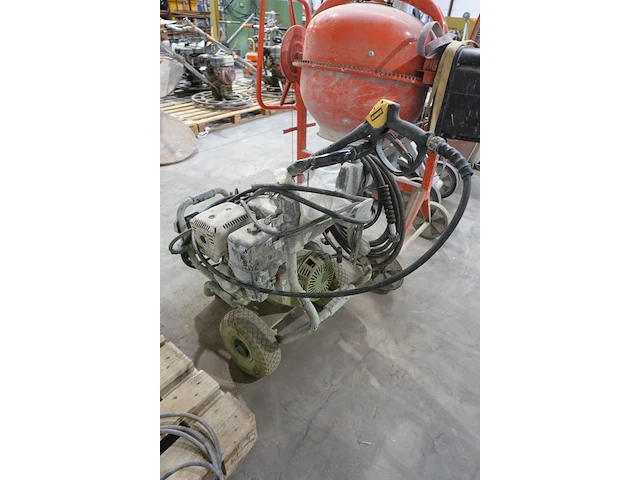 Verrijdbare hogedrukreiniger dewalt - afbeelding 4 van  6