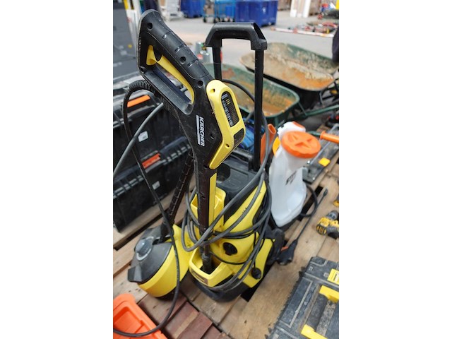 Verrijdbare hogedrukreiniger karcher - afbeelding 1 van  5