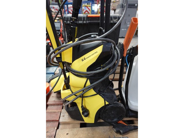 Verrijdbare hogedrukreiniger karcher - afbeelding 3 van  5
