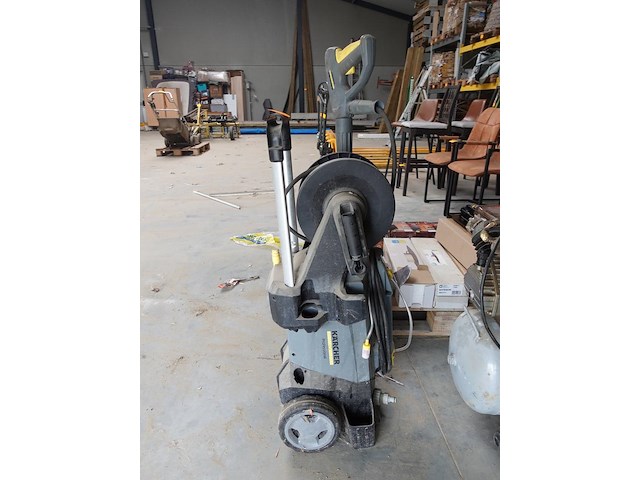 Verrijdbare hogedrukreiniger karcher - afbeelding 2 van  3