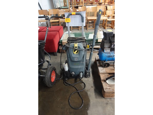 Verrijdbare hogedrukreiniger karcher - afbeelding 1 van  4