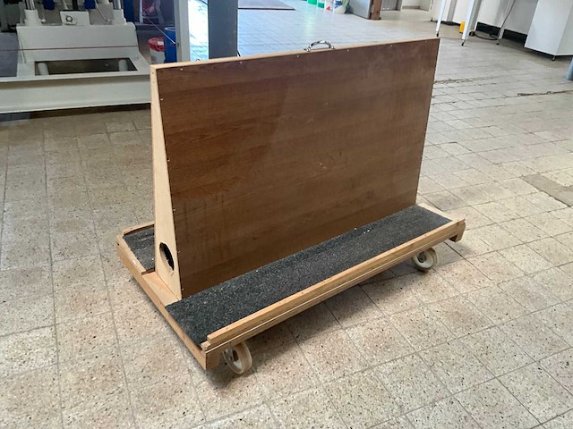 Verrijdbare houten stapel/platenbok - afbeelding 1 van  4