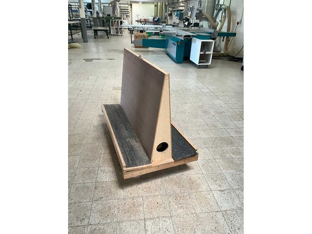 Verrijdbare houten stapel/platenbok - afbeelding 3 van  4