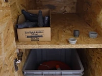 Verrijdbare houten werktafel + bankschroef - afbeelding 7 van  7