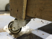 Verrijdbare houten werktafel - afbeelding 3 van  3