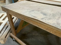 Verrijdbare houten werktafel - afbeelding 3 van  3