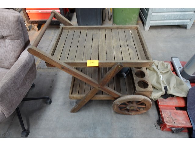 Verrijdbare houten werktafeltje - afbeelding 2 van  3