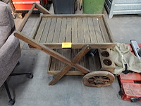 Verrijdbare houten werktafeltje - afbeelding 2 van  3