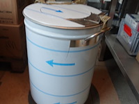 Verrijdbare inox afvalemmer - afbeelding 2 van  2