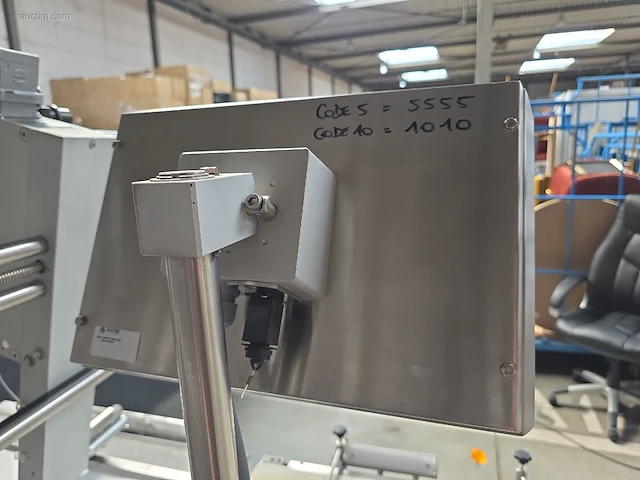 Verrijdbare inox etiketteermachine vexta... - afbeelding 9 van  19