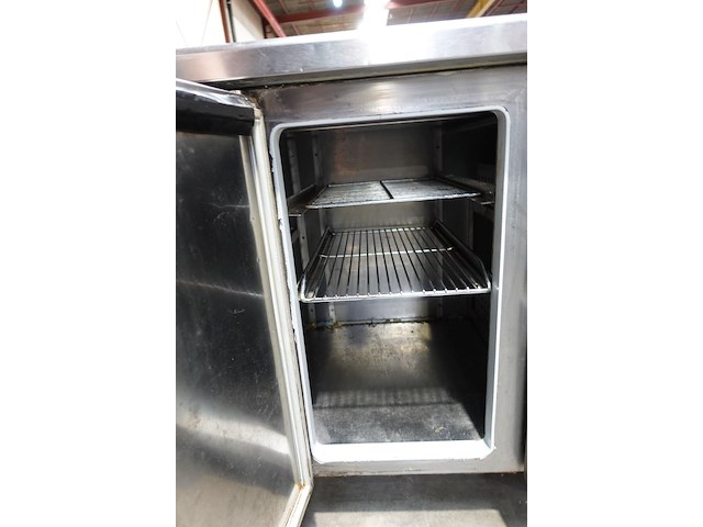 Verrijdbare inox koeltoog - afbeelding 4 van  5