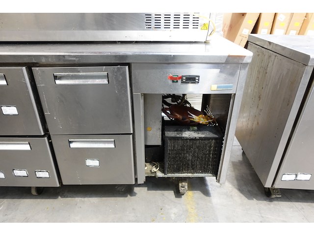 Verrijdbare inox koeltoog - afbeelding 2 van  4