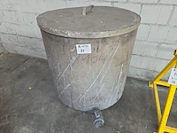 Verrijdbare inox opslagtank nn