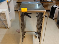 Verrijdbare inox regaalwagen - afbeelding 2 van  3