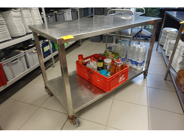 Verrijdbare inox tafel - afbeelding 1 van  3
