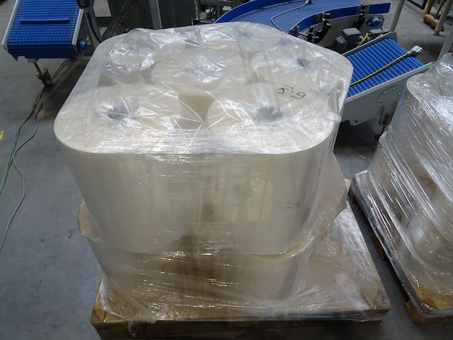 Verrijdbare inox verpakkingsmachine gks unipack + inox afweger intropack - afbeelding 11 van  24