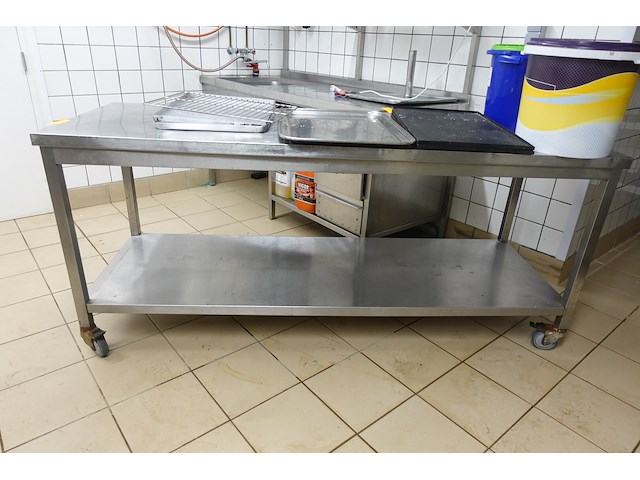 Verrijdbare inox werktafel - afbeelding 1 van  6