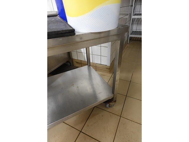 Verrijdbare inox werktafel - afbeelding 4 van  6