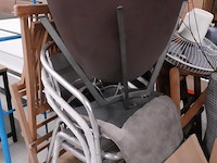 Verrijdbare kar met inhoud - afbeelding 2 van  5