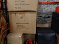 Verrijdbare kar met inhoud - afbeelding 2 van  4