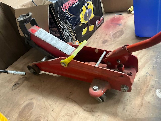 Verrijdbare krik en diversen - afbeelding 2 van  4