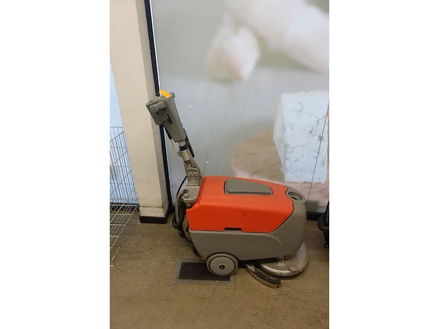 Verrijdbare kuismachine hako - afbeelding 3 van  10