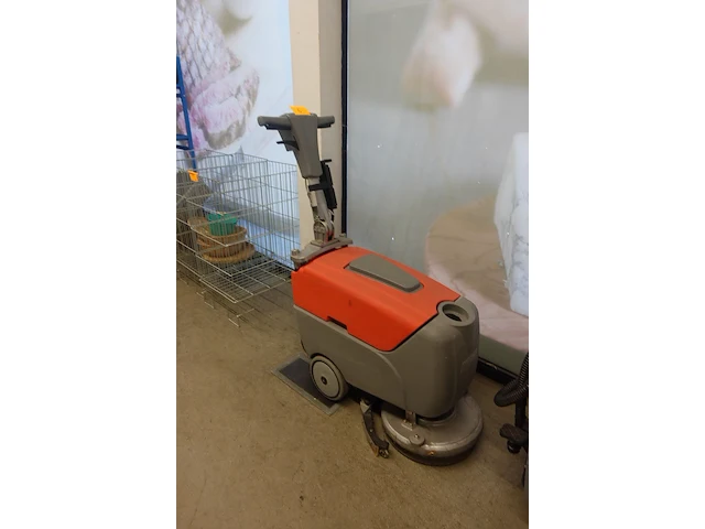 Verrijdbare kuismachine hako - afbeelding 4 van  10