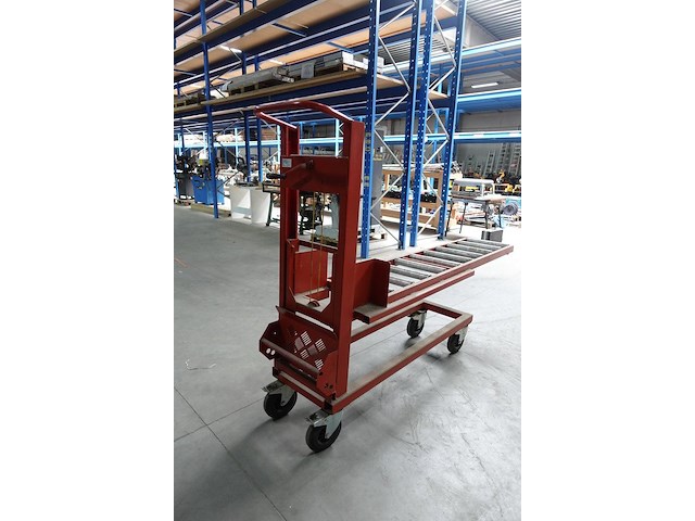 Verrijdbare liftwagen met rollenbaan - afbeelding 4 van  9