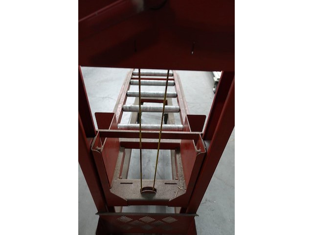 Verrijdbare liftwagen met rollenbaan - afbeelding 8 van  9