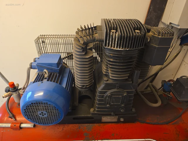 Verrijdbare lucht compressor shamal ct750/300 - afbeelding 2 van  3