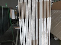 Verrijdbare metalen kar + inhoud - afbeelding 2 van  3