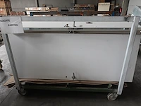 Verrijdbare metalen kar + inhoud - afbeelding 6 van  6
