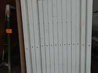 Verrijdbare metalen kar + inhoud - afbeelding 4 van  4