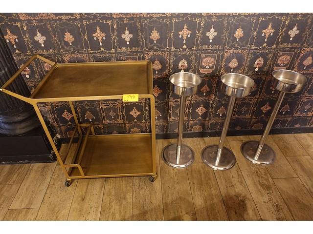 Verrijdbare metalen kar - afbeelding 1 van  3