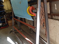Verrijdbare metalen rollenhouder - afbeelding 2 van  2