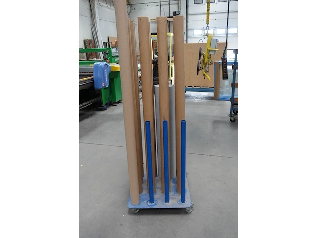 Verrijdbare metalen rollenkar - afbeelding 2 van  2