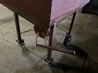 Verrijdbare metalen trechterbak - afbeelding 6 van  9