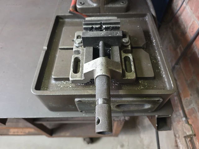 Verrijdbare metalen werkbank nn - afbeelding 4 van  5
