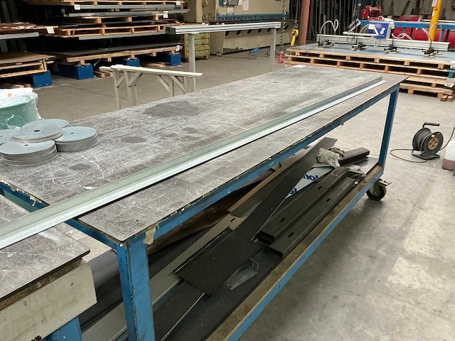 Verrijdbare metalen werktafel (2x) - afbeelding 4 van  6