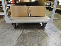 Verrijdbare metalen werktafel - afbeelding 3 van  4