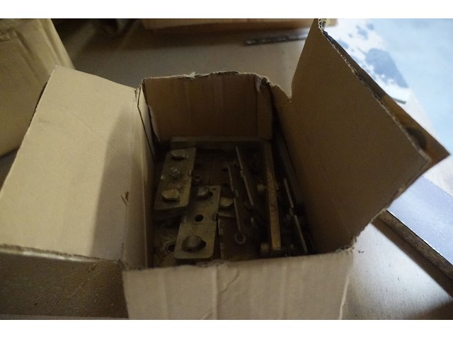 Verrijdbare metalen werktafel - afbeelding 4 van  6