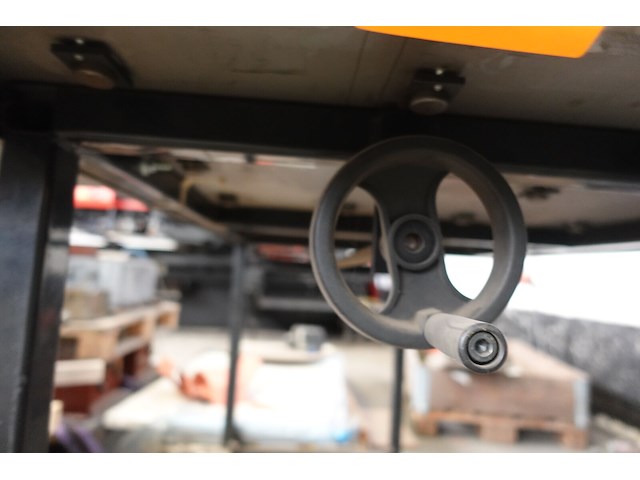 Verrijdbare metalen werktafel - afbeelding 4 van  8