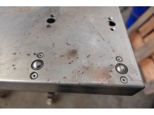 Verrijdbare metalen werktafel - afbeelding 6 van  8
