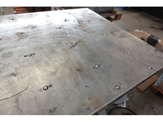 Verrijdbare metalen werktafel - afbeelding 7 van  8