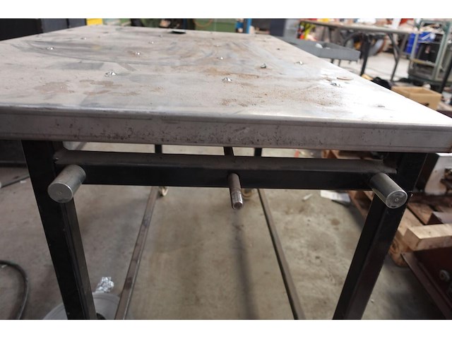 Verrijdbare metalen werktafel - afbeelding 8 van  8